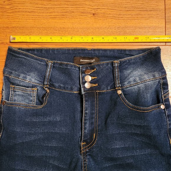 Between Us Jeans - Picture 6 of 12